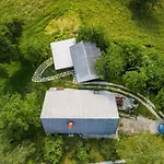 Nature Hideaway Homes With Sauna - Two Bedroom Slap ob Idrijci